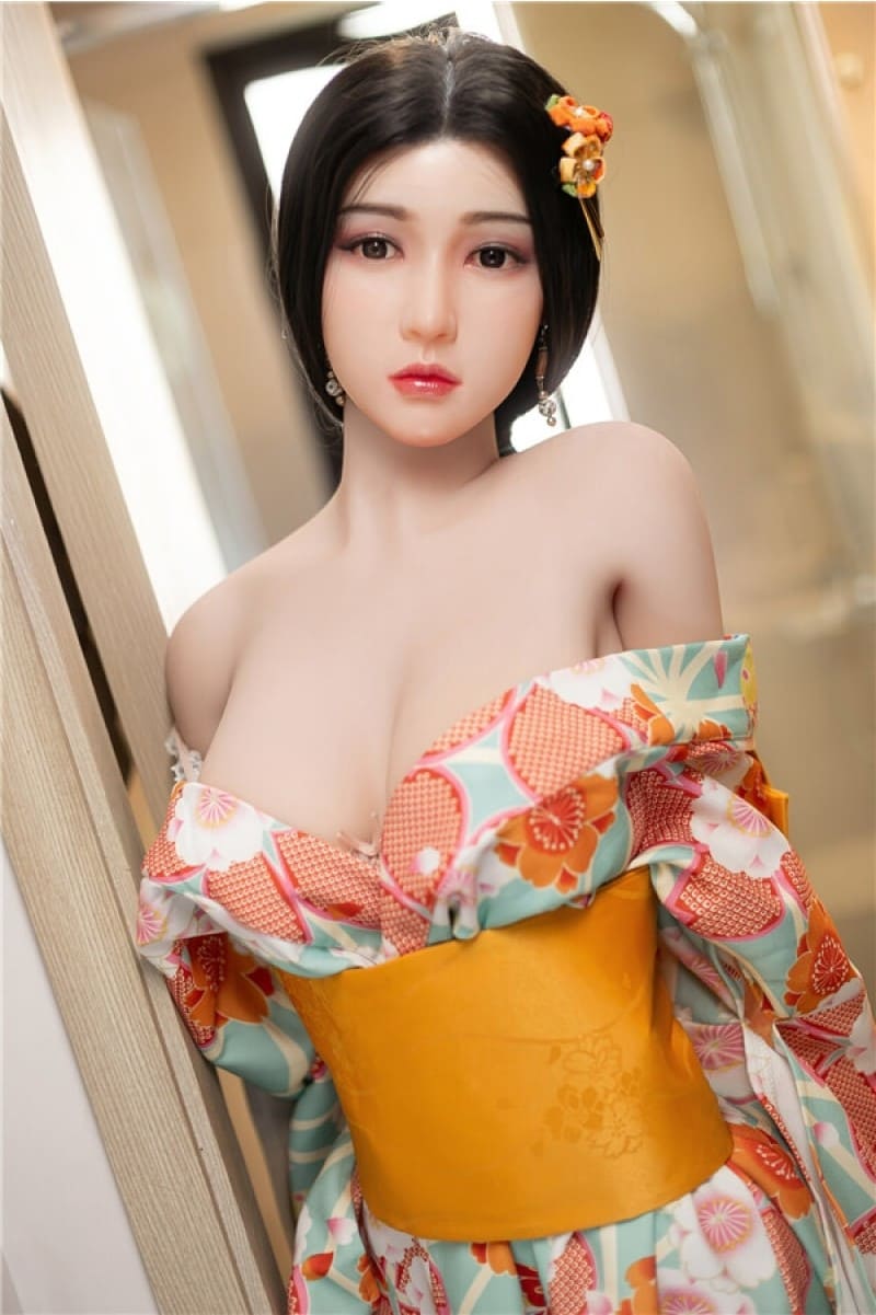 Fang Mei princesse chinoise poupée sexuelle